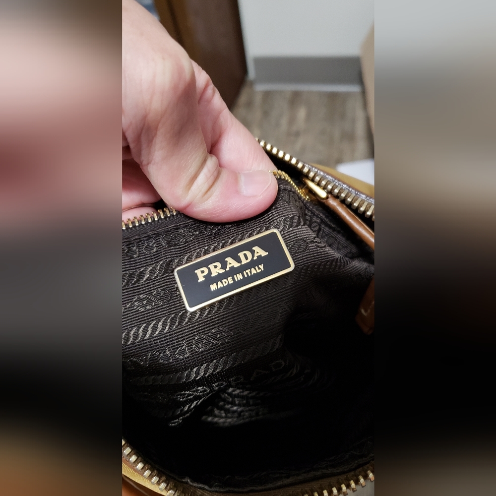Prada Tessuto Shoulder Bag #luxeless - Picture 4 of 14